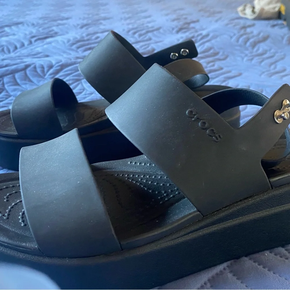 CROCS Women's Black Platform Slides - Picture 2 of 5